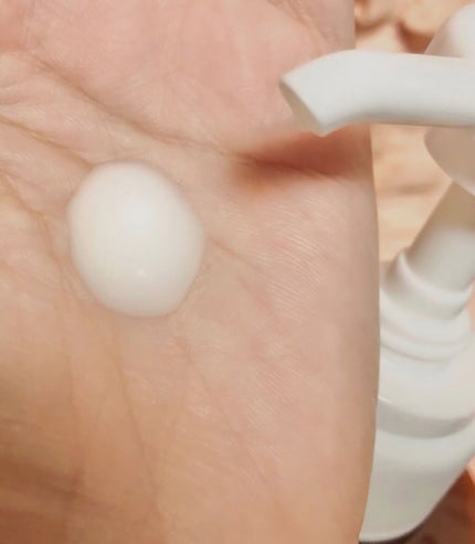 OSAJI オサジ ボディミルク オスマンサスのクチコミ「#コスメ購入品 
❤︎OSAJI
オサジ ボディミルク 
オスマンサス
金木犀の香りの
何.....」(2枚目)