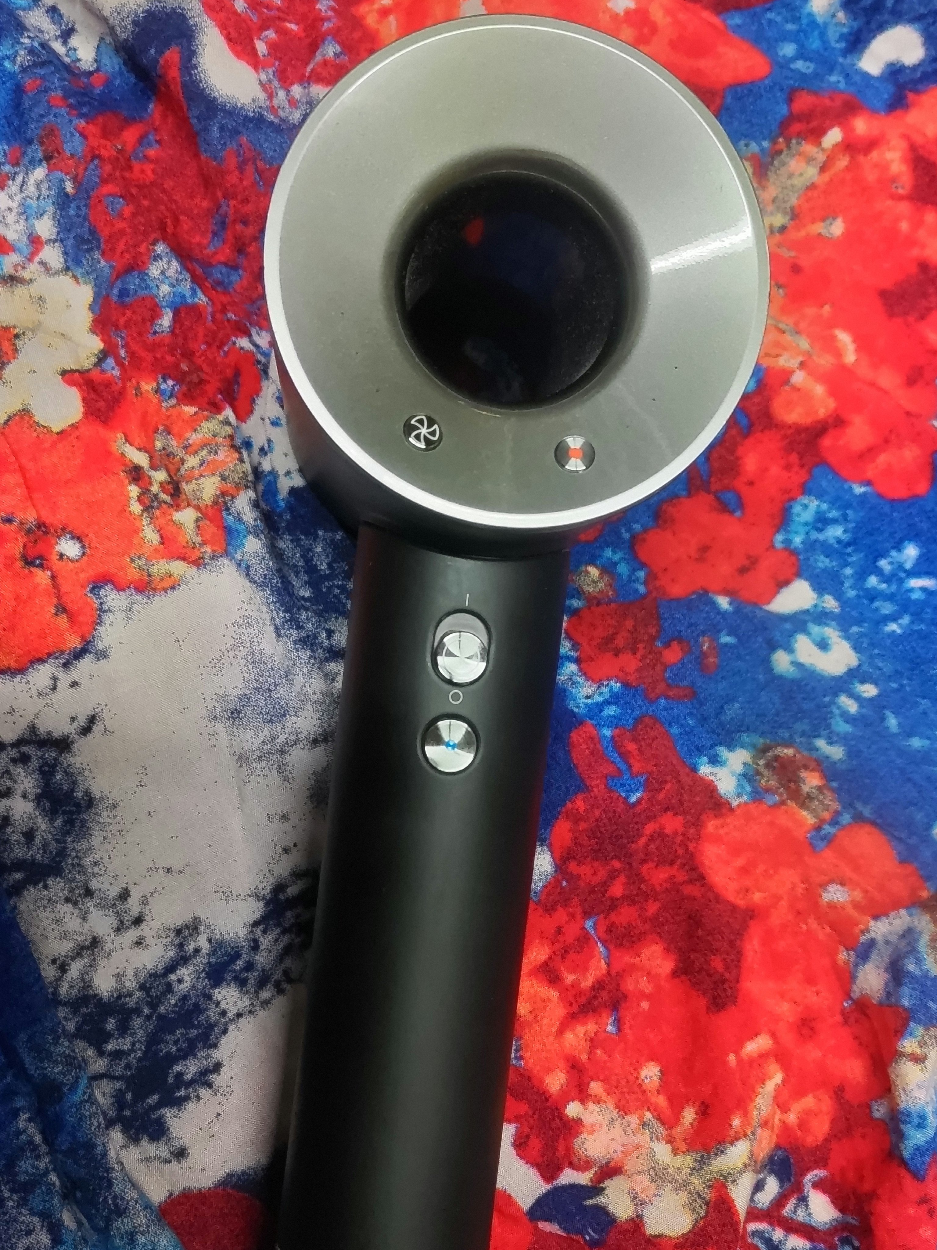 Dyson Supersonic Ionicヘアドライヤー ブラック／ニッケル/dyson/ドライヤーを使ったクチコミ（1枚目）