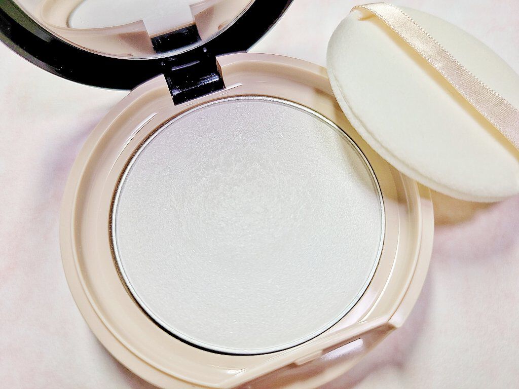 リシェ フォギーグロウ フィルター/Visée/ルースパウダーを使ったクチコミ（3枚目）