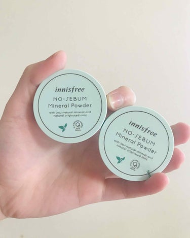 🌿innisfree NO-SEBUM ミネラルパウダー

もうほんとにinnisfree大好き、、、💜

透明パウダーなのにしっかりカバーしてくれるし、厚塗り感にならない！

これをお肌にぱふぱふする