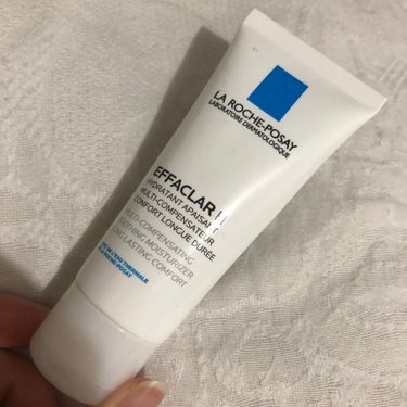 LA ROCHE-POSA エファクラ H✨
ベタつかないのにしっかり保湿されるニキビ対策クリーム！！

ラロッシュポゼのスキンケア、買ったものどれも外れなく良いのでかなり信用してます。
エファクラは敏