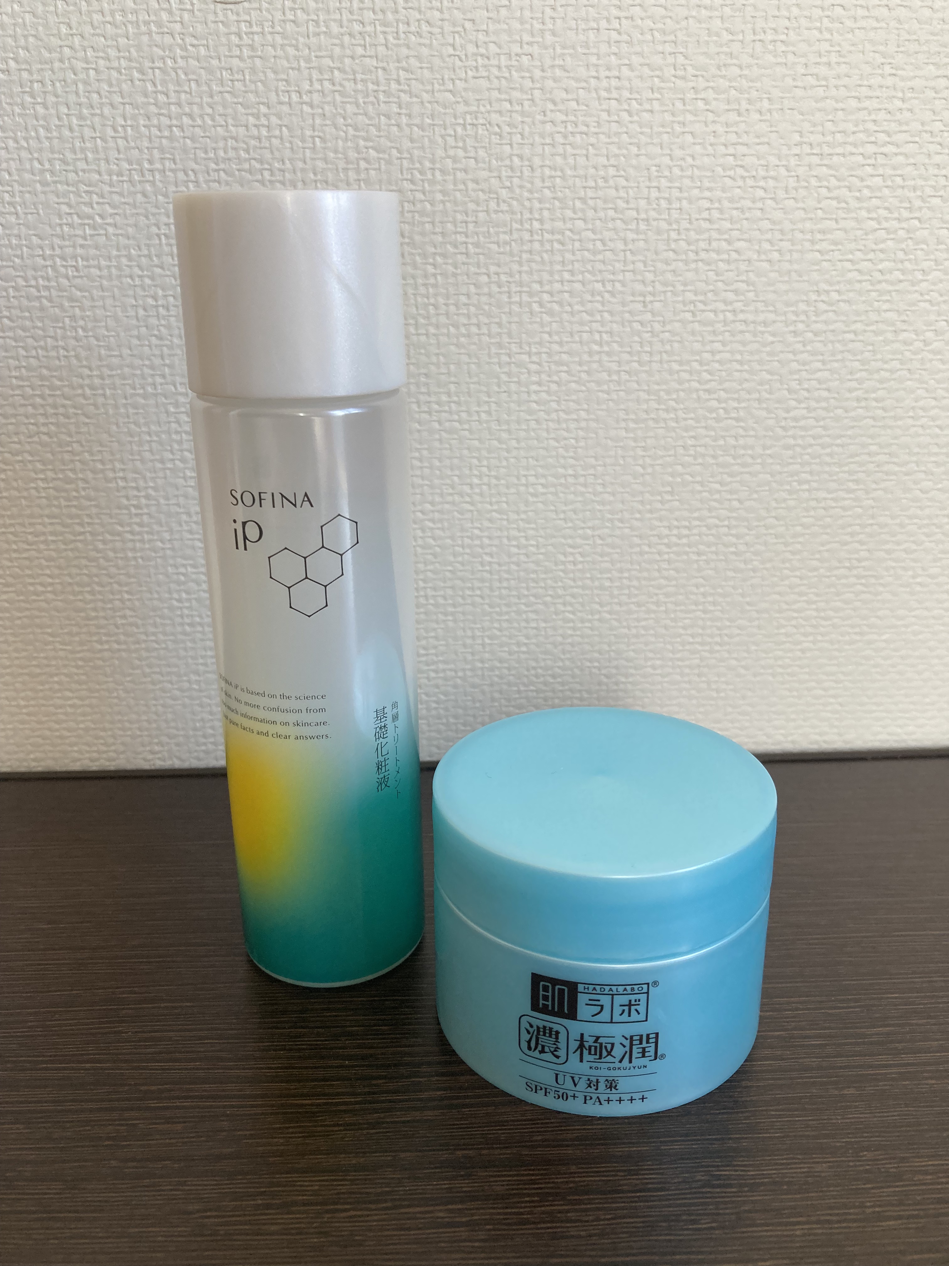 極潤 UVホワイトゲル/肌ラボ/オールインワン化粧品を使ったクチコミ（1枚目）