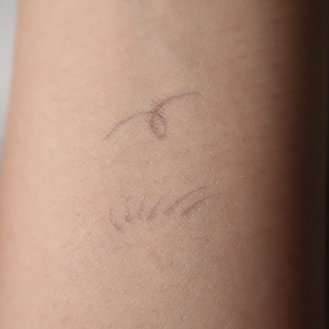 アイブロウリキッド マイクロ 004 Espresso/ADDICTION/リキッドアイブロウを使ったクチコミ（3枚目）