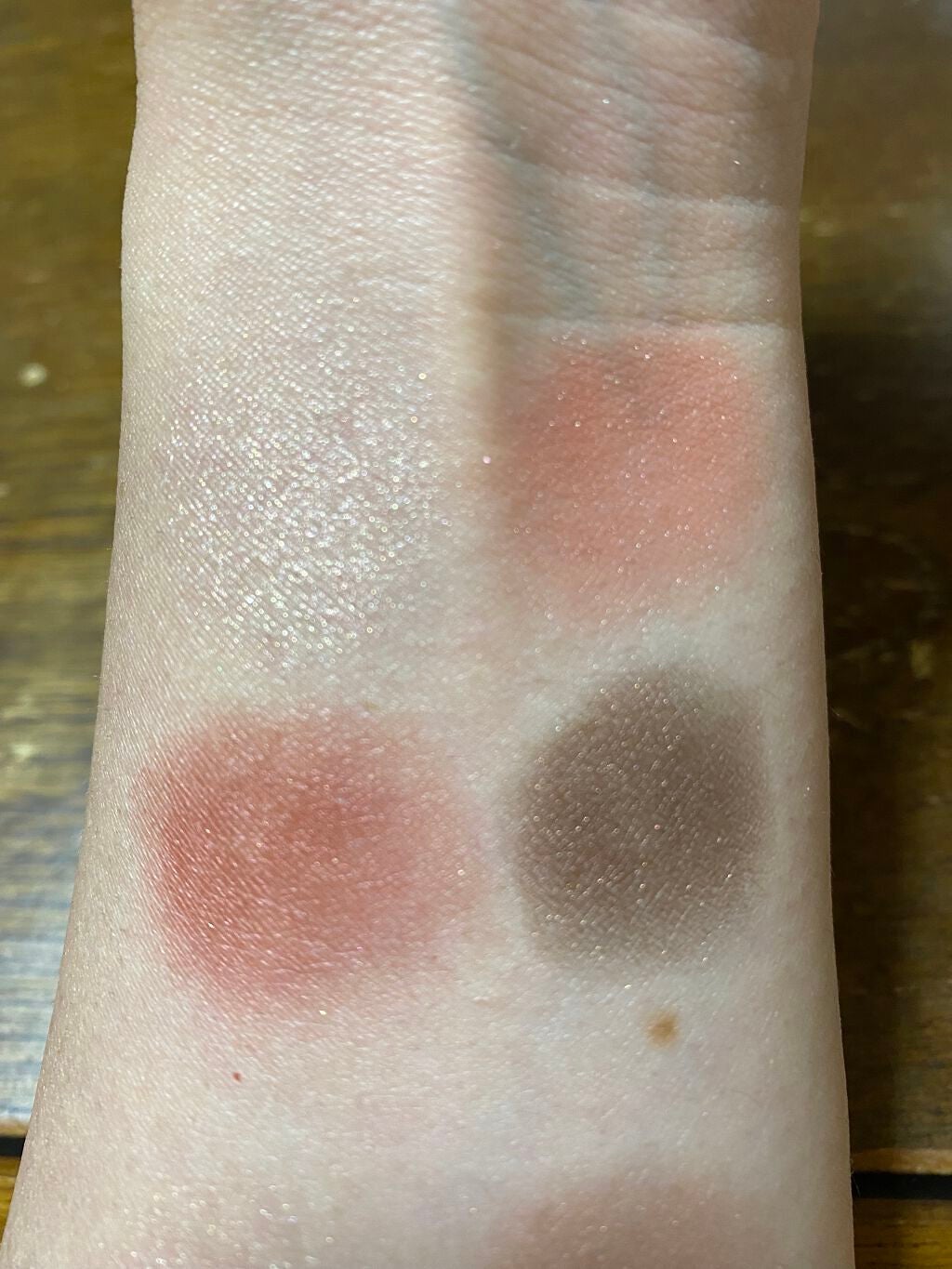 グロッシーリッチ アイズ N/Visée/アイシャドウパレットを使ったクチコミ(5枚目)