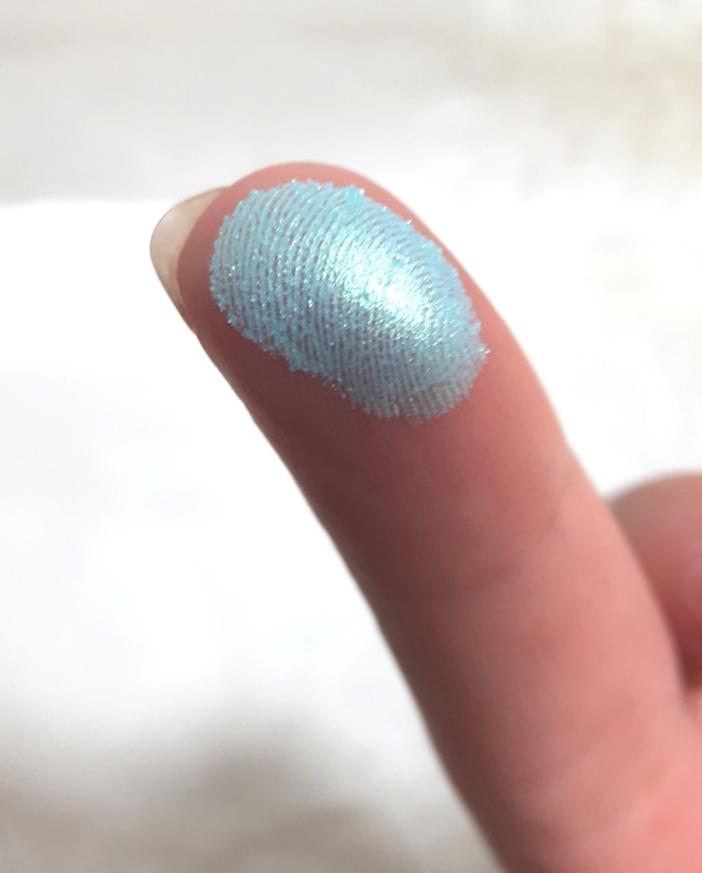 プリズマ シャドウ/NYX Professional Makeup/単色アイシャドウを使ったクチコミ(3枚目)