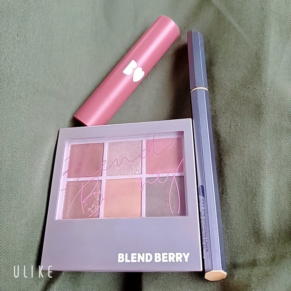 EYE OPENING LINER/UZU BY FLOWFUSHI/リキッドアイライナーを使ったクチコミ(1枚目)