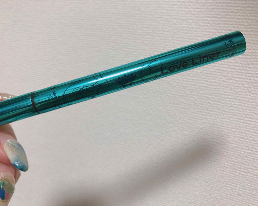 msh (エム・エス・エイチ)
ラブ・ライナー リキッド
ダークブラウン


実はちゃっかりゲットしていたディズニーデザイン！
ジャスミンです。かわいい！！

このアイライナーしか使わないのでかわいいデザイン出たときにストックとして買ってし