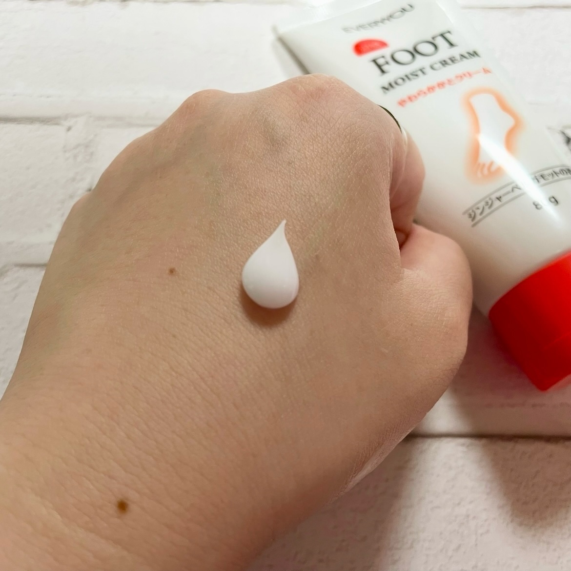エブリユー　やわらかかとクリーム/EVERYYOU/レッグ・フットケアを使ったクチコミ（3枚目）