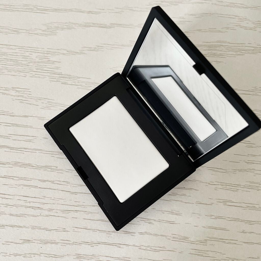 ライトリフレクティングセッティングパウダー プレスト N/NARS/プレストパウダーを使ったクチコミ(2枚目)