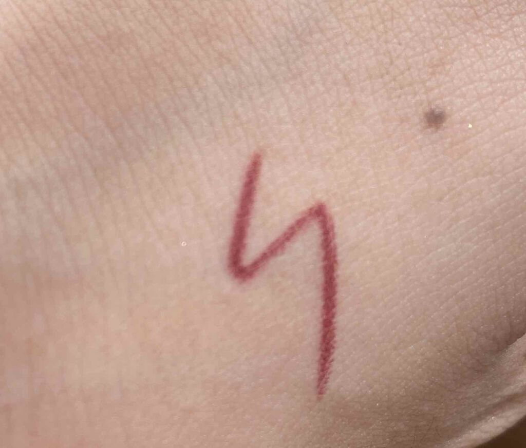 ディオールショウ 24H スティロ ウォータープルーフ/Dior/ペンシルアイライナーを使ったクチコミ(2枚目)