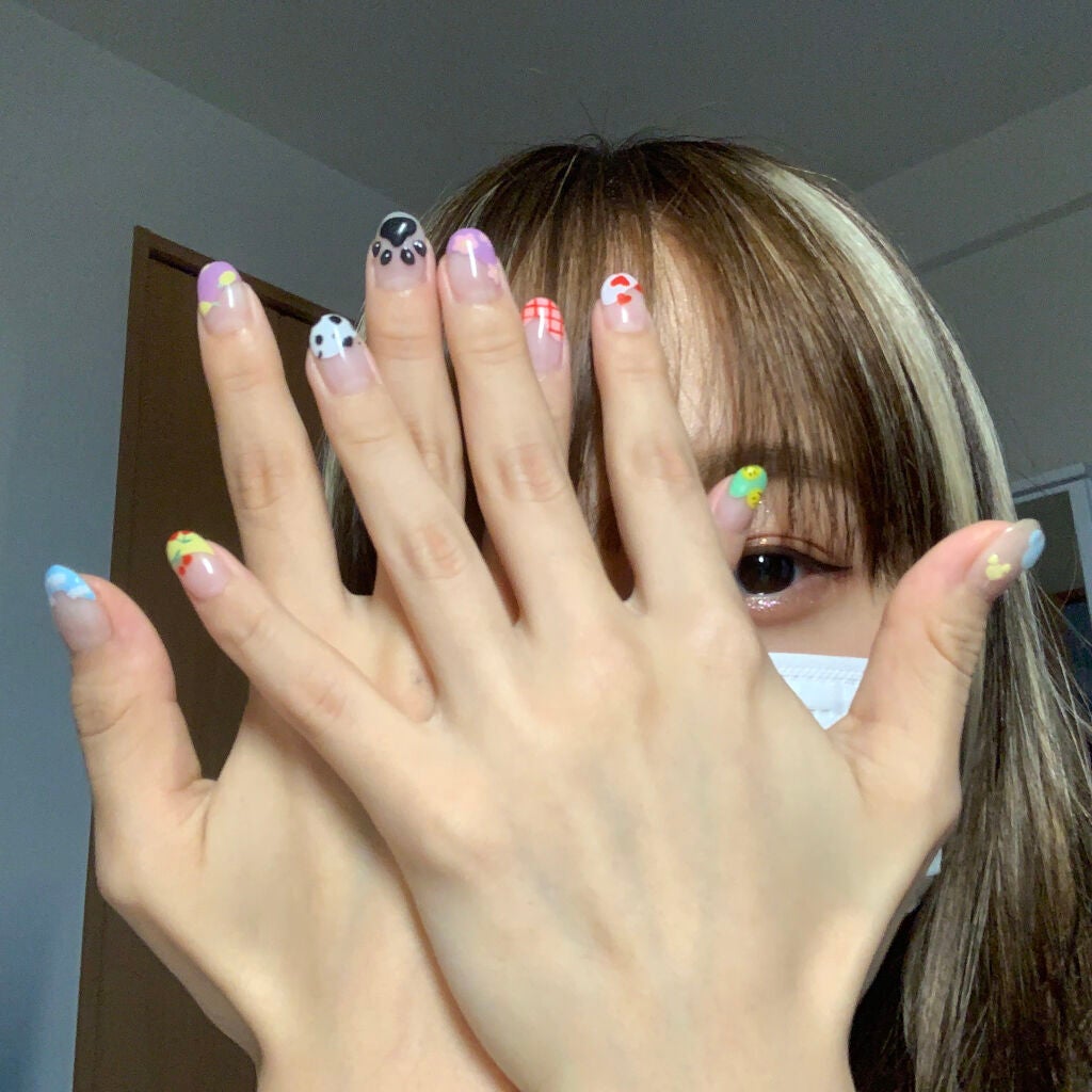 カラフルネイルズ/キャンメイク/マニキュアを使ったクチコミ(4枚目)