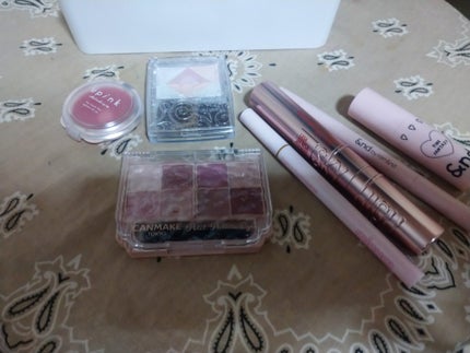 アンドバイロムアンド グラッシーボムティント/&nd by rom&nd/リップティントを使ったクチコミ(2枚目)