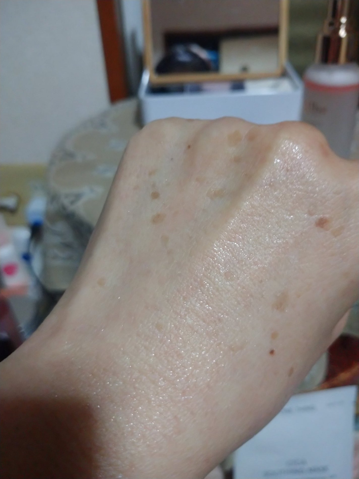 ダルバ ホワイトトリュフファーストスプレーセラム/ダルバ/ミスト状化粧水を使ったクチコミ(3枚目)