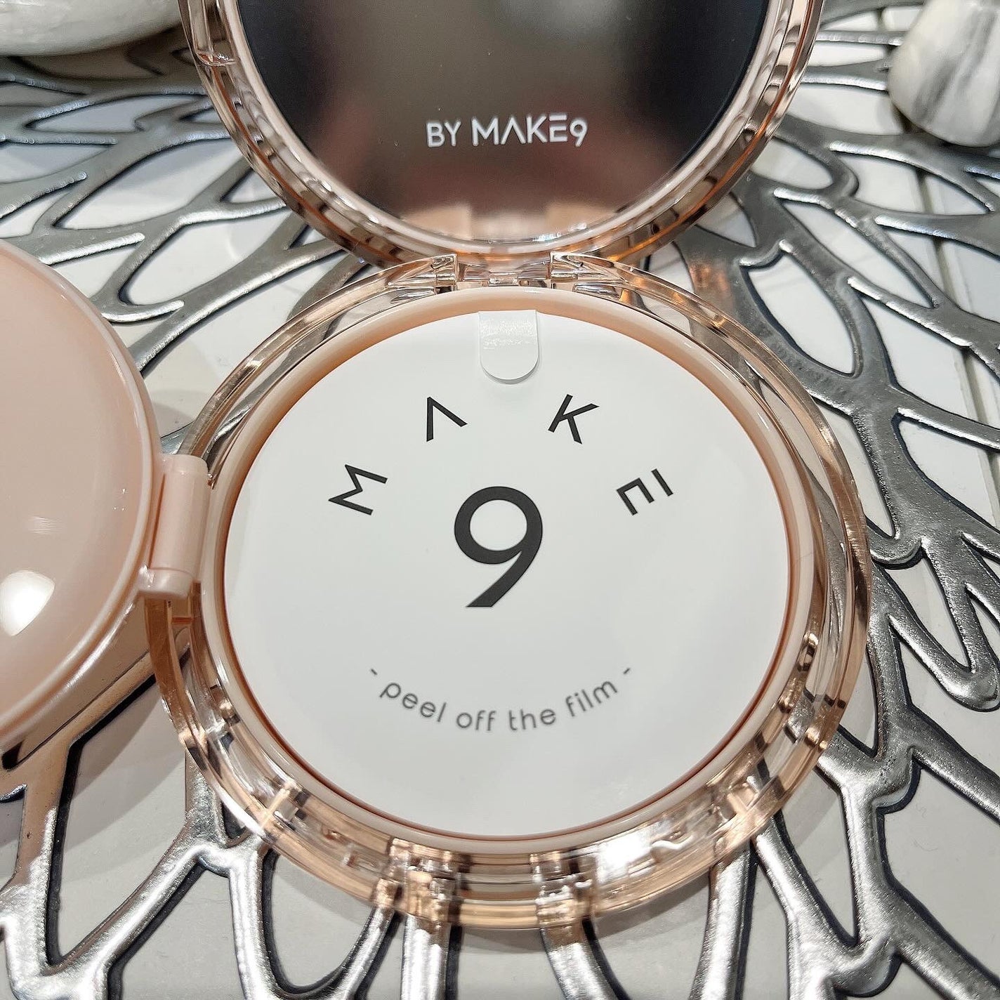 ヌードカーミンググロークッション/MAKE9/クッションファンデーションを使ったクチコミ(4枚目)