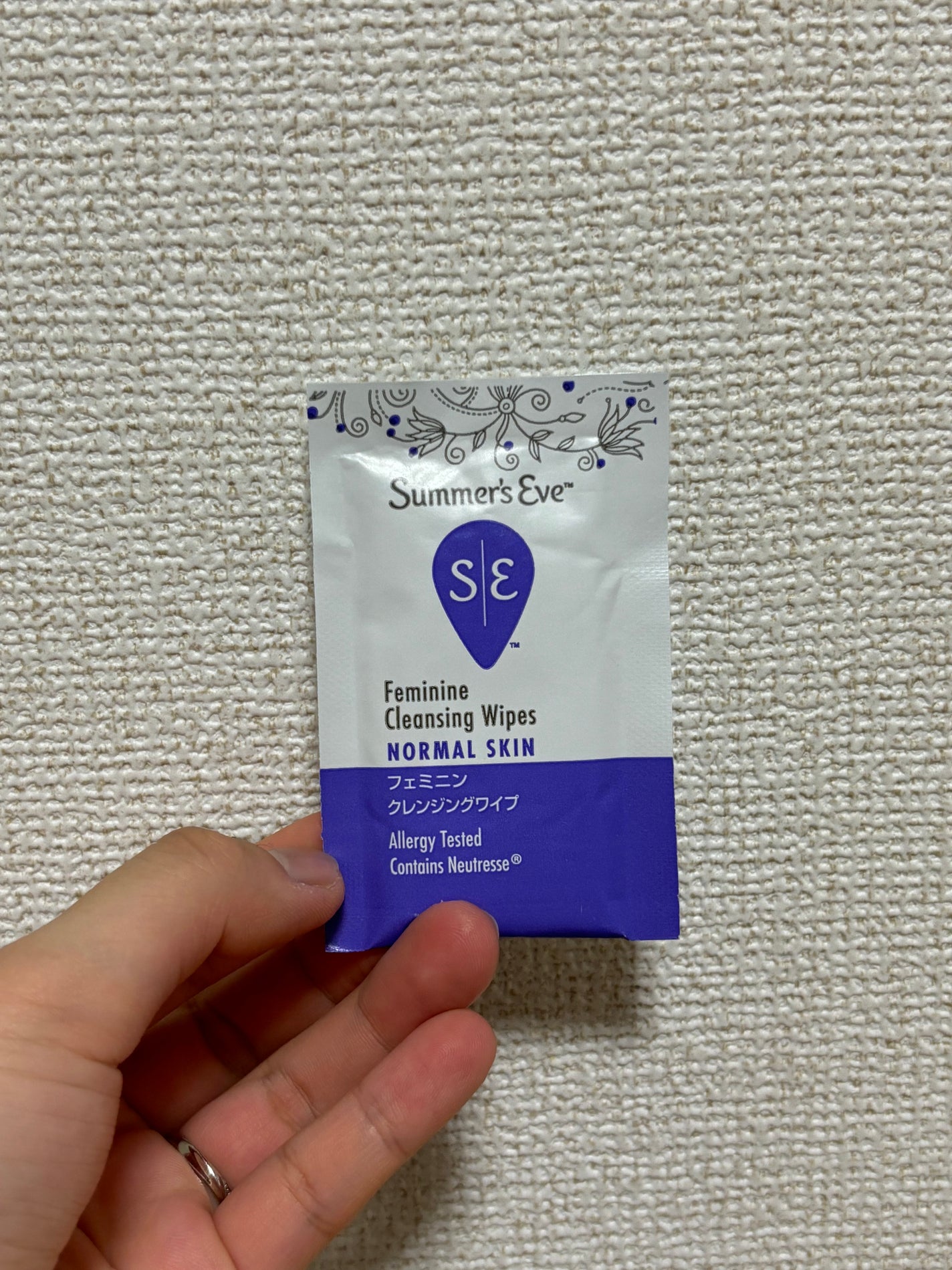 フェミニンクレンジングワイプ ノーマルスキン/Summer's Eve(サマーズイブ)/デリケートゾーンケアを使ったクチコミ(2枚目)