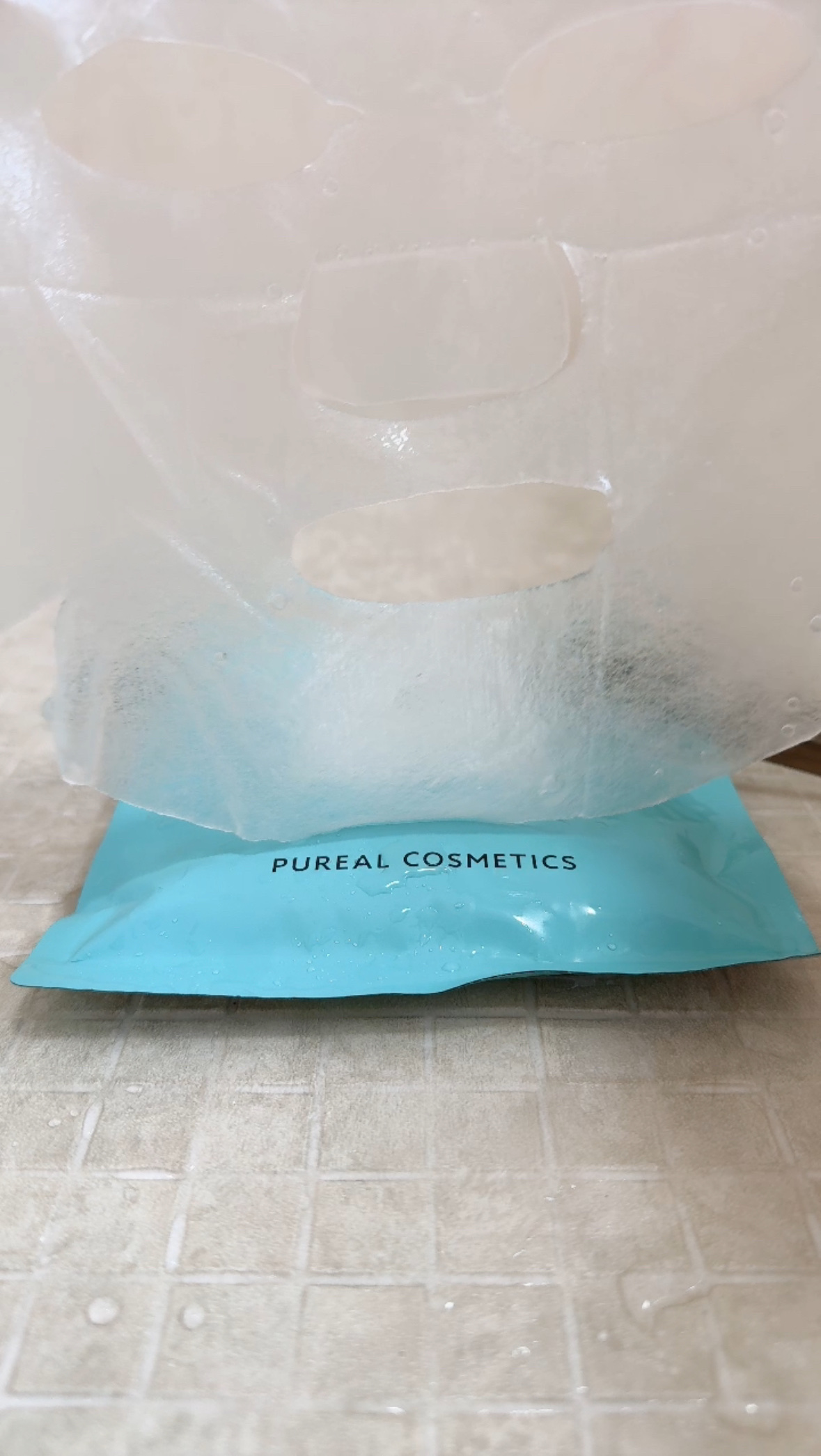 ピュレア クリアエッセンスマスクのクチコミ「⋆⸜ 今日のシートマスクはハリツヤ肌に！⸝⋆

美容液が滴るシートマスク！

大切な素肌へ必要.....」（2枚目）