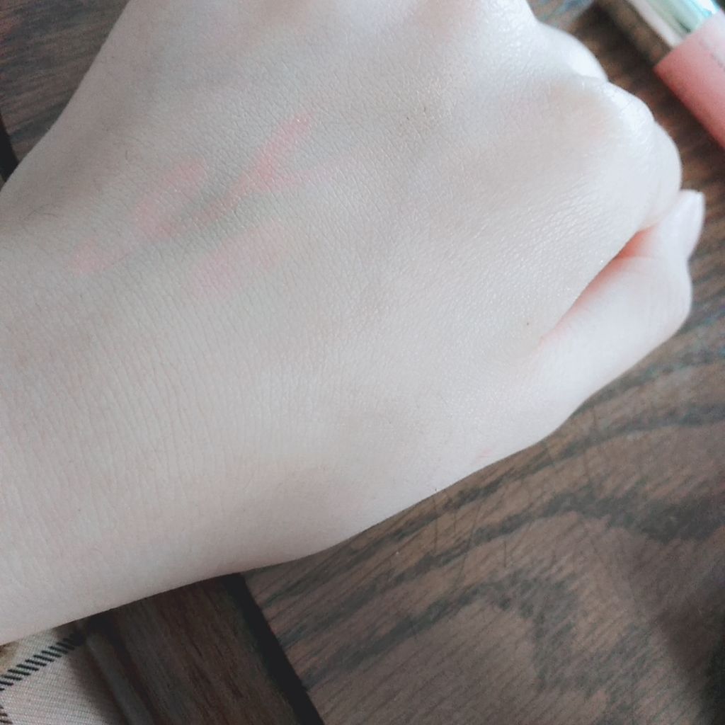 チャビー スティック ティント モイスチャライジング リップ カラー バーム/CLINIQUE/リップティントを使ったクチコミ(2枚目)