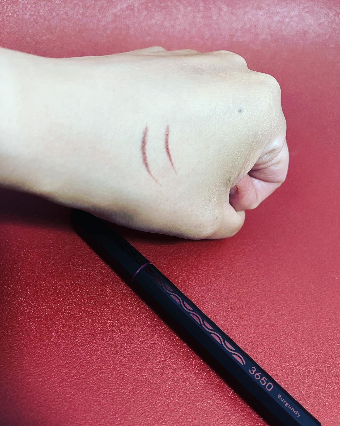 リキッドアイライナー  バーガンディー(Burgundy)/3650/リキッドアイライナーを使ったクチコミ（2枚目）