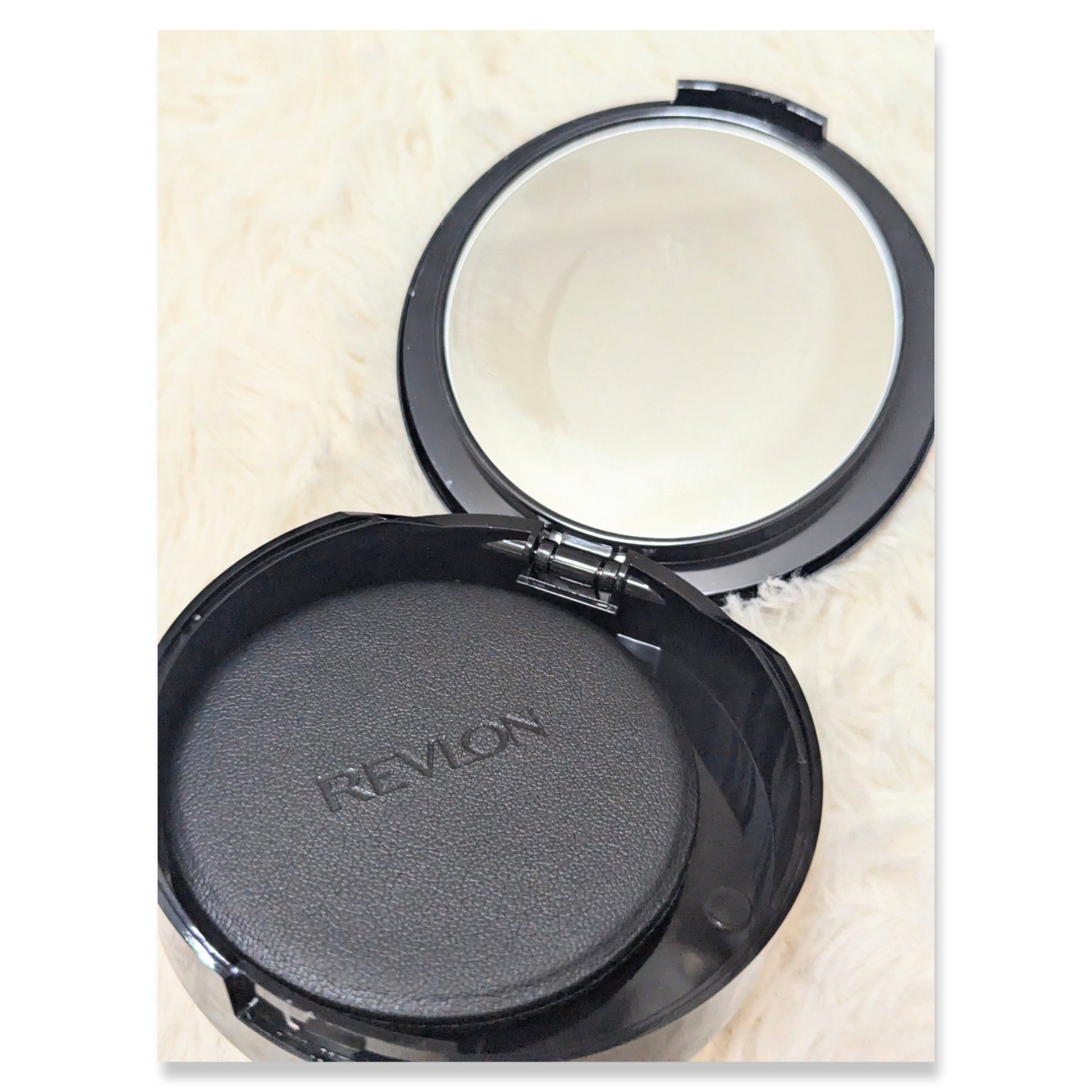 カラーステイ プレスト パウダー N 880 トランスルーセント/REVLON/プレストパウダーを使ったクチコミ（2枚目）