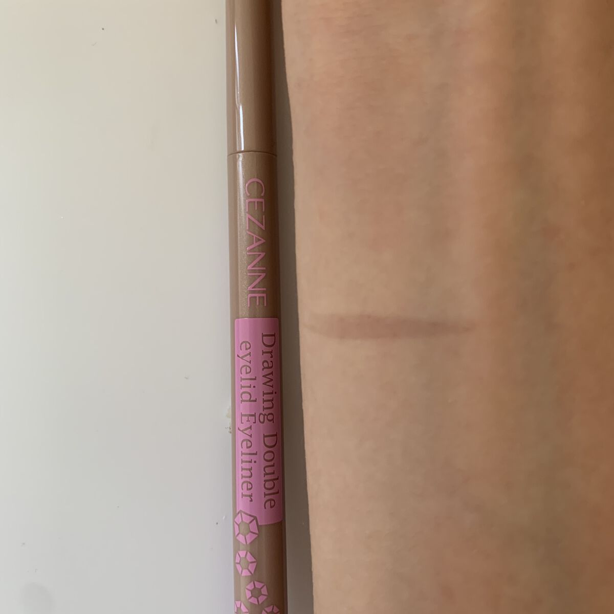 描くふたえアイライナー/CEZANNE/リキッドアイライナーを使ったクチコミ（3枚目）