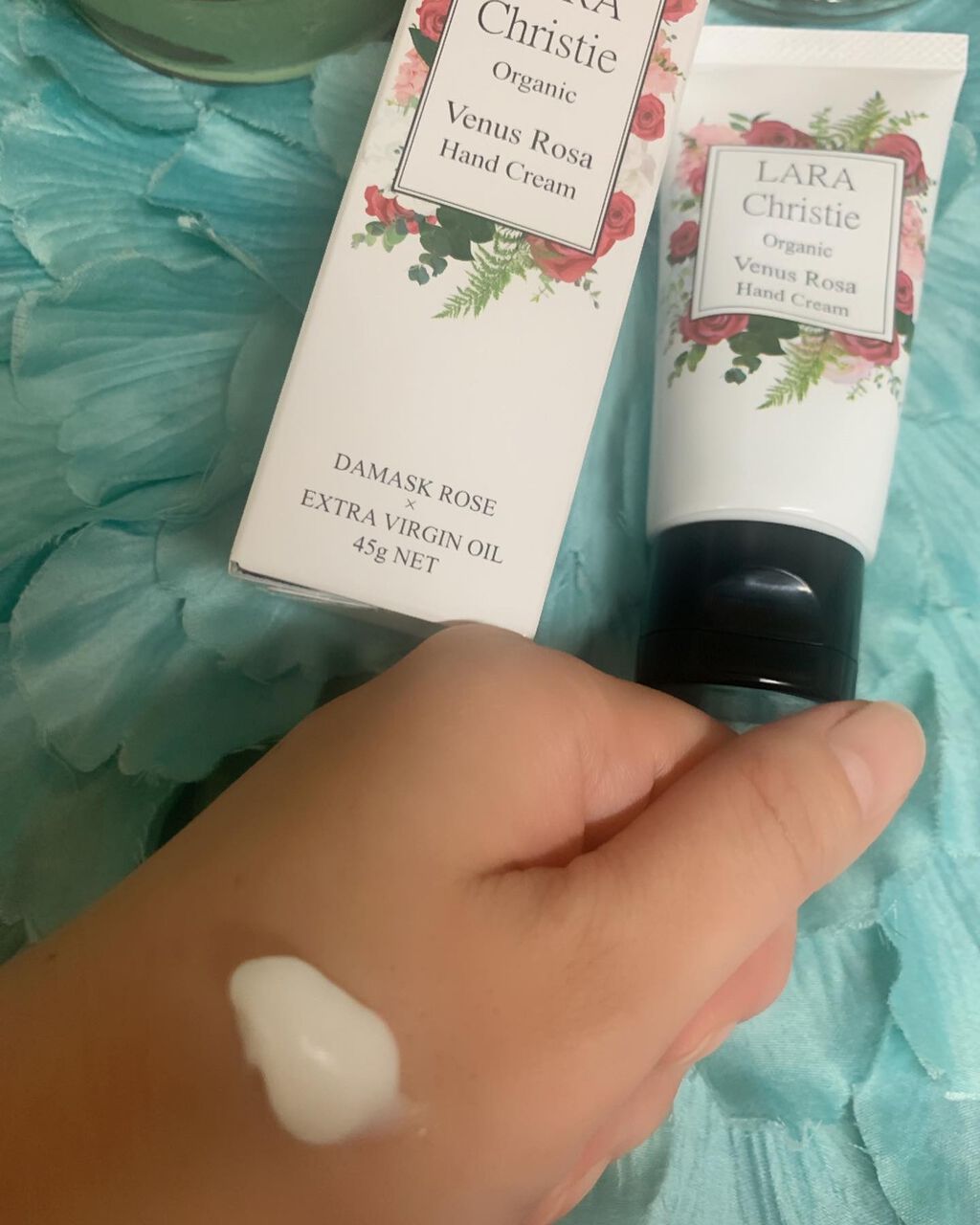 ハンドクリーム ヴィーナスローザ/LARA Christie/ハンドクリームを使ったクチコミ（2枚目）