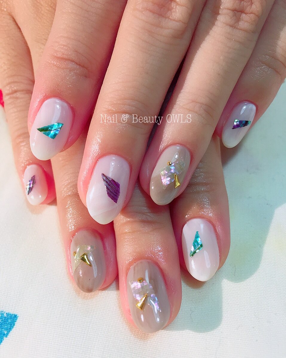 #カラフルネイル,#ワンカラーネイル,#フレンチネイル,#個性的ネイル,#個性派ネイル,#シンプルネイルのネイルデザイン