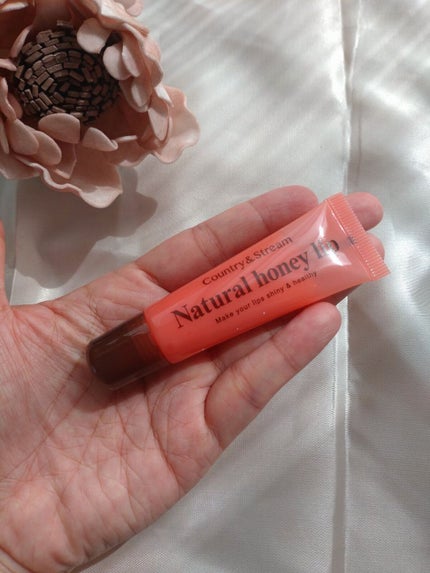 ハニーフルリップ もも色ボリューム/カントリー&ストリーム/リップ美容液を使ったクチコミ(3枚目)