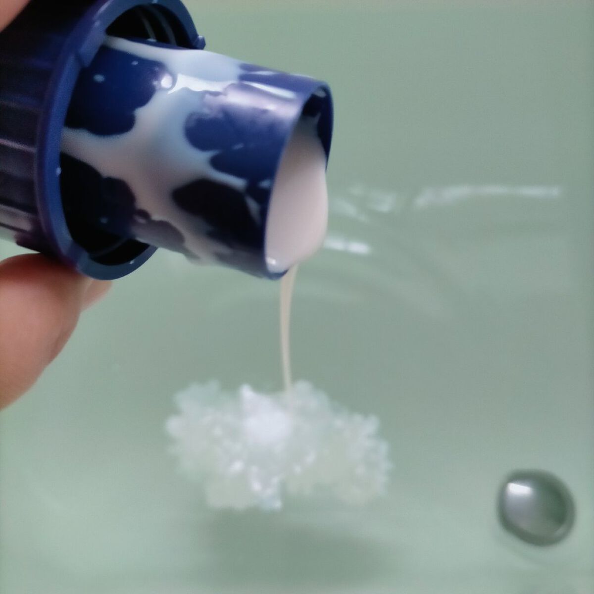 濃厚しっとり入浴液 ホワイトフローラルの香り/薬用ソフレ/保湿系入浴剤を使ったクチコミ（3枚目）