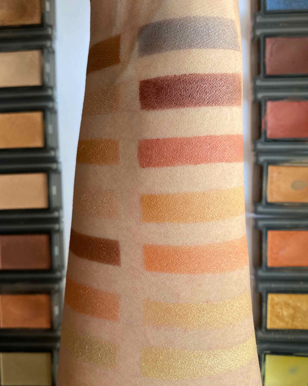 セルヴォーク ヴォランタリー アイズ/Celvoke/単色アイシャドウを使ったクチコミ(3枚目)