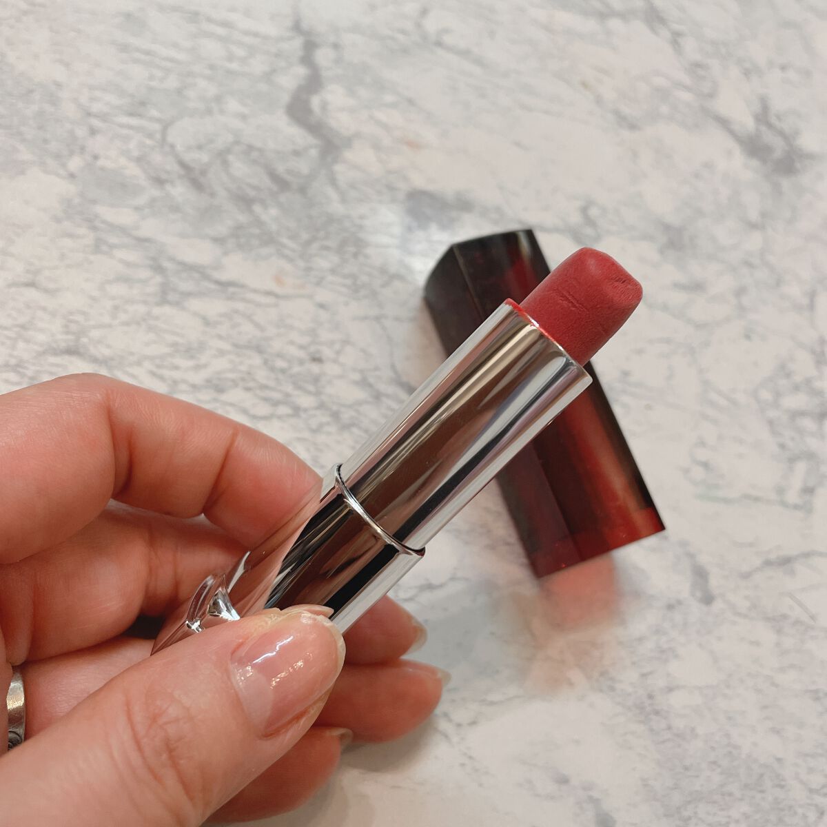 カラーセンセーショナル リップスティック A /MAYBELLINE NEW YORK/口紅を使ったクチコミ(2枚目)