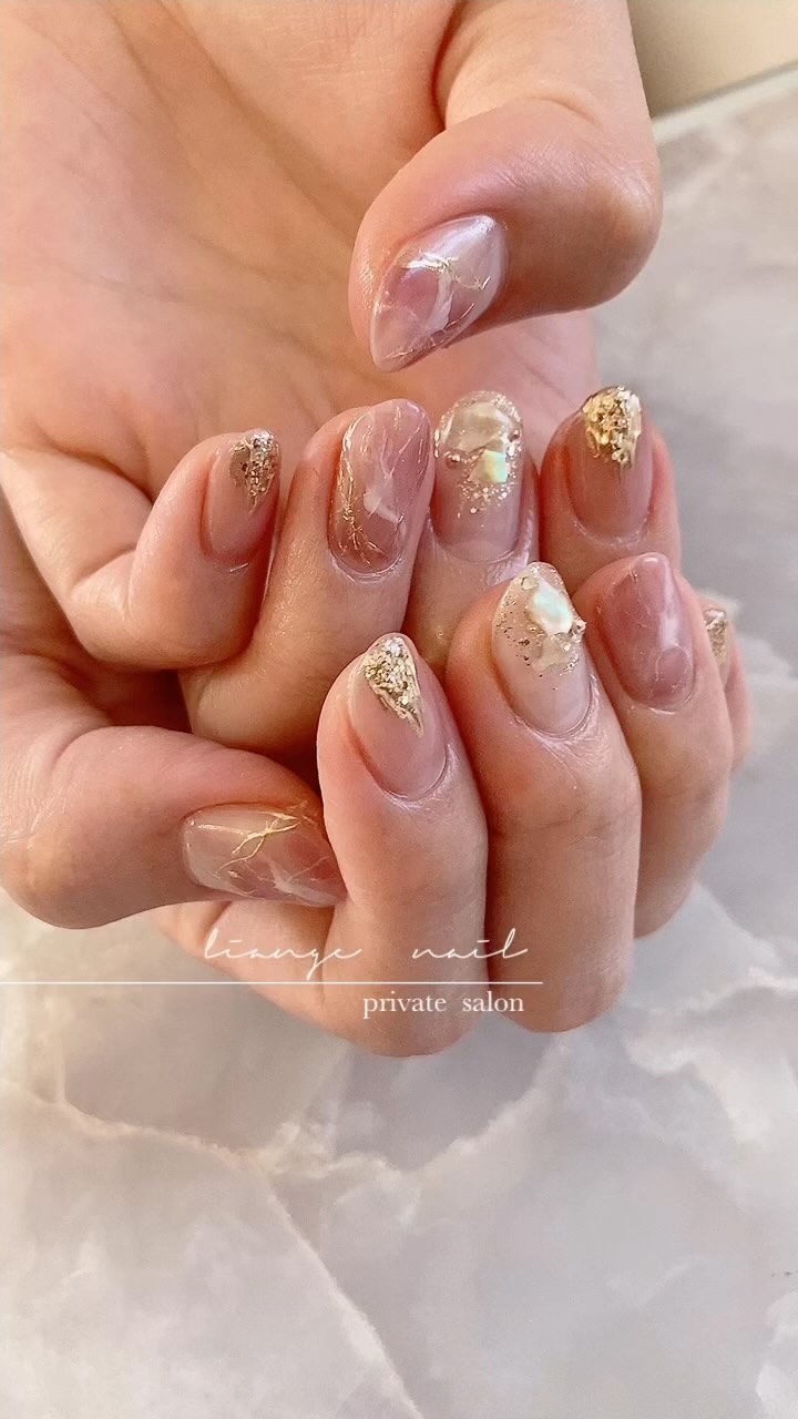 #ネイル,#秋ネイル,#大人ニュアンスネイル,#ニュアンスネイル,#ジェルネイル,#ミラーネイル,#シェルネイル,#天然石ネイルのネイルデザイン