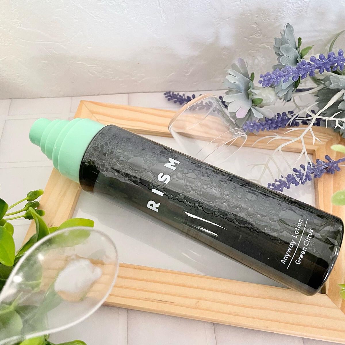 エニウェイ ローション グリーンシトラスの香り/RISM/ミスト状化粧水を使ったクチコミ(2枚目)