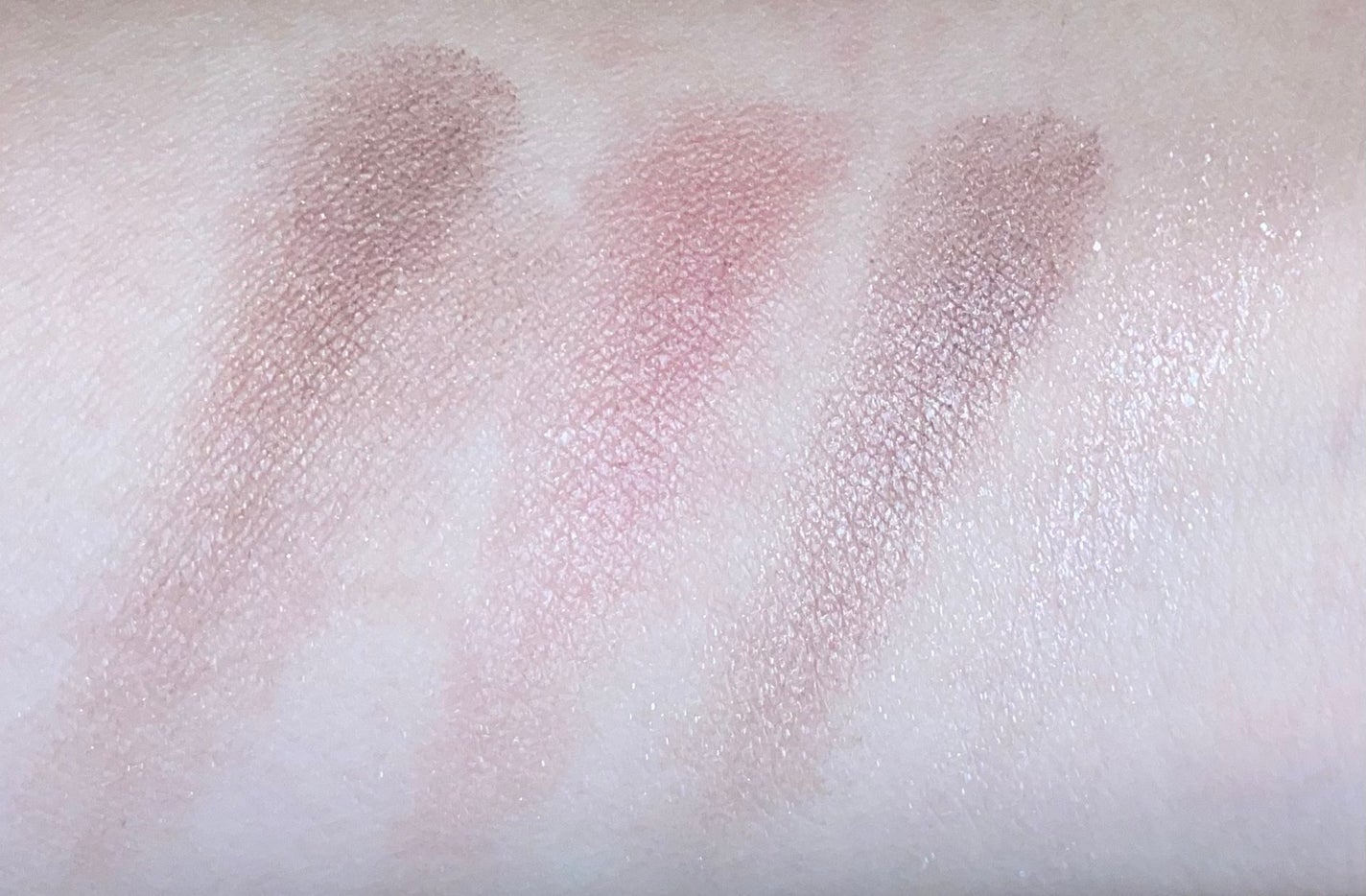 シグニチャー カラー アイズ/SUQQU/アイシャドウパレットを使ったクチコミ(2枚目)