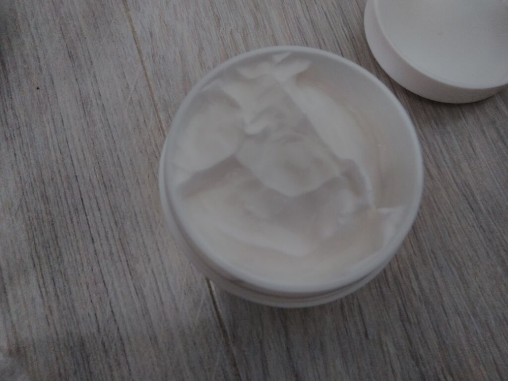 ホワイトミルククリーム/ドン・キホーテ/フェイスクリームを使ったクチコミ(3枚目)