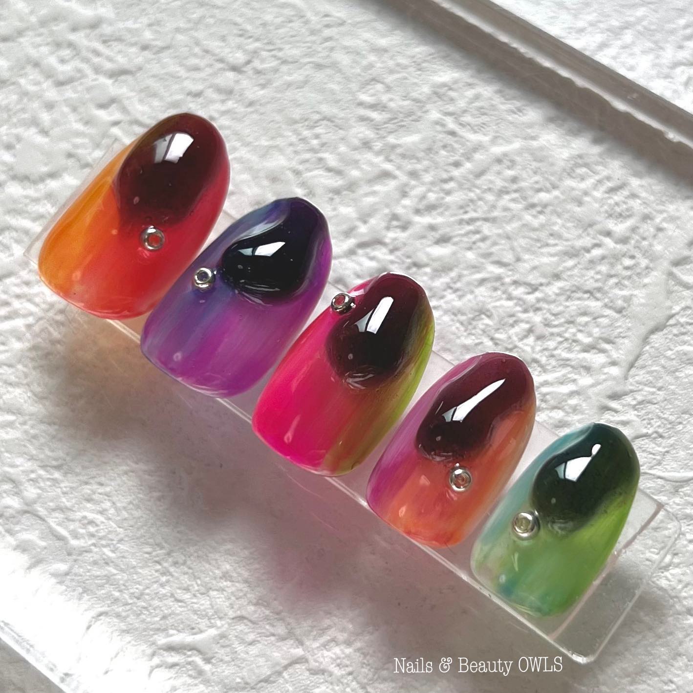 #カラフルネイル,#個性的ネイル,#個性派ネイル,#シンプルネイル,#凸凹ネイル,#韓国ネイル,#ニュアンスネイル,#ぷっくりネイル,#ぷくぷくネイルのネイルデザイン