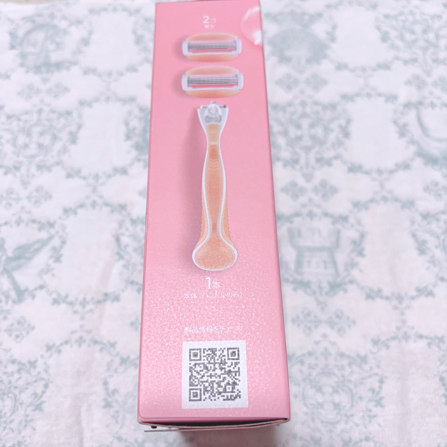 コンフォートグライド うるおい肌 ホワイトティーの香り/Gillette Venus/シェーバーを使ったクチコミ(2枚目)