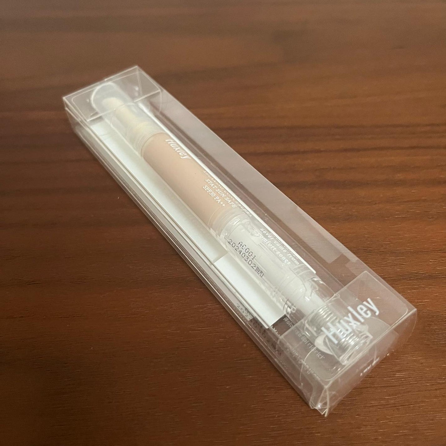 リラクシングコンシーラー ; ステイサンセーフ/Huxley/リキッドコンシーラーを使ったクチコミ(4枚目)