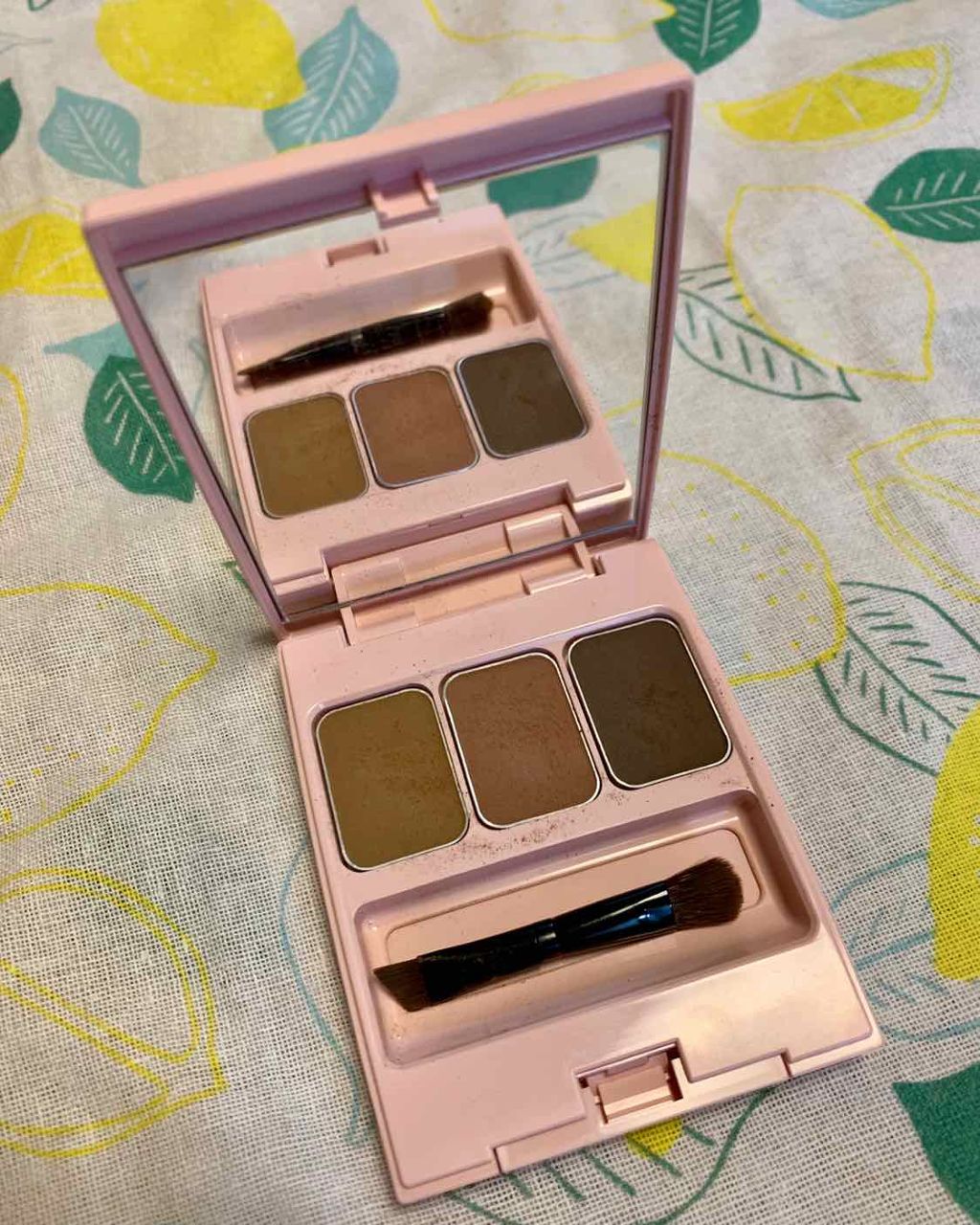  フーミー アイブロウパウダー/WHOMEE/パウダーアイブロウを使ったクチコミ（1枚目）