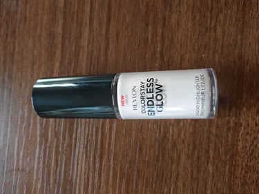 カラーステイエンドレスグロウリキッドハイライター 004 オパール/REVLON/リキッドハイライトを使ったクチコミ（1枚目）