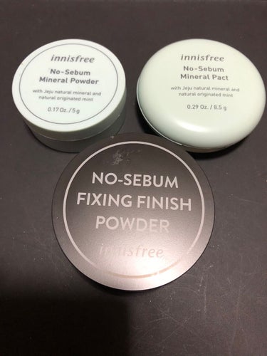 ノーセバム フィニッシングパウダー/innisfree/ルースパウダーを使ったクチコミ（3枚目）