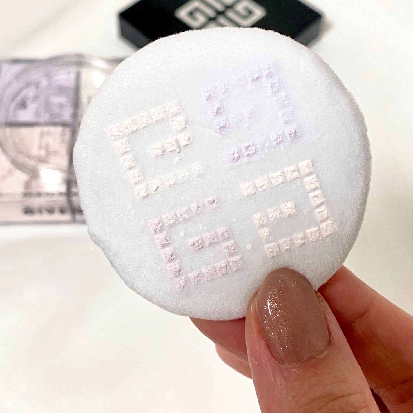 プリズム・リーブル/GIVENCHY/ルースパウダーを使ったクチコミ(2枚目)