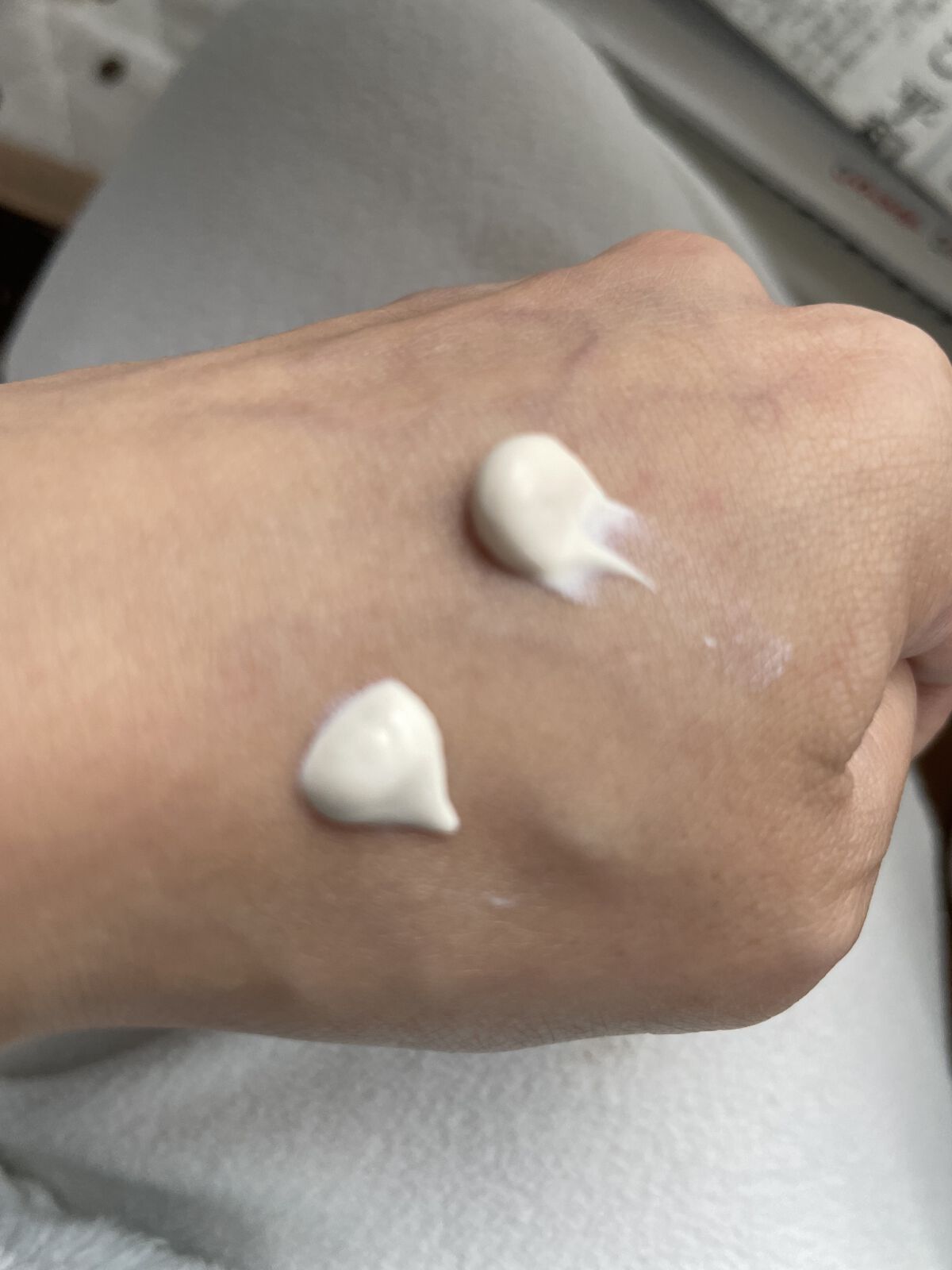 UVイデア XL プロテクショントーンアップ ローズ/ラ ロッシュ ポゼ/日焼け止めクリームを使ったクチコミ（2枚目）