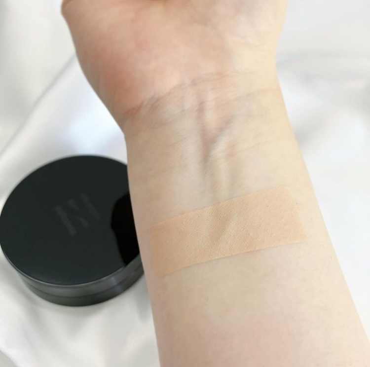 ブラック クッション 21N1 ベージュ/HERA/クッションファンデーションを使ったクチコミ（2枚目）