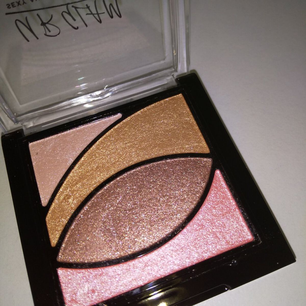 UR GLAM　VELVET EYE COLOR PALETTE ピンク＆ブラウン/U R GLAM/アイシャドウパレットを使ったクチコミ（1枚目）