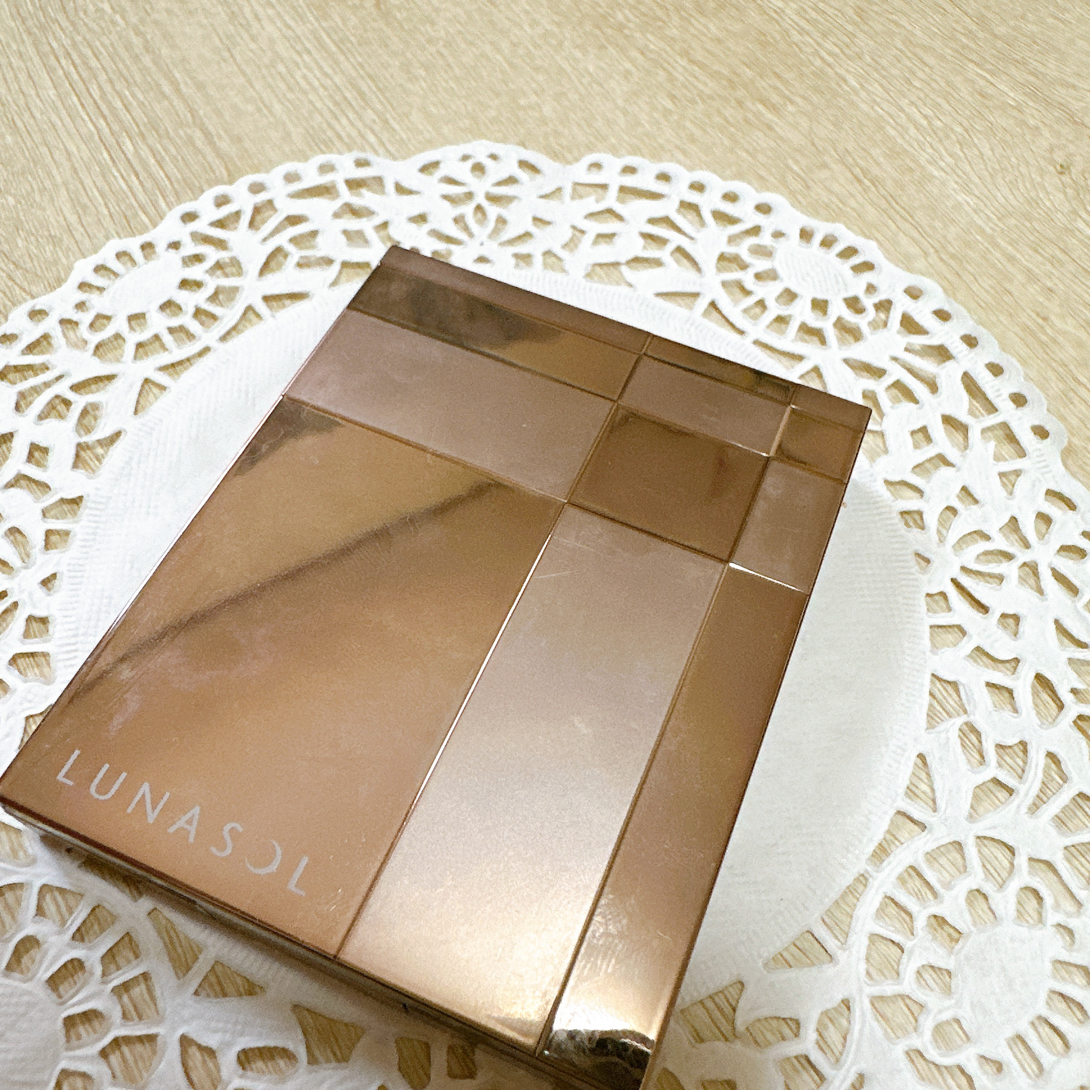 スキンモデリングアイズ/LUNASOL/アイシャドウパレットを使ったクチコミ（2枚目）