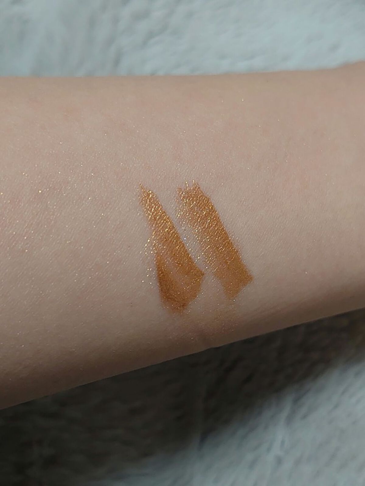 ダイヤモンドシリーズ 星空リキッドアイシャドウ 04夕焼けの道/ZEESEA/リキッドアイシャドウを使ったクチコミ（2枚目）