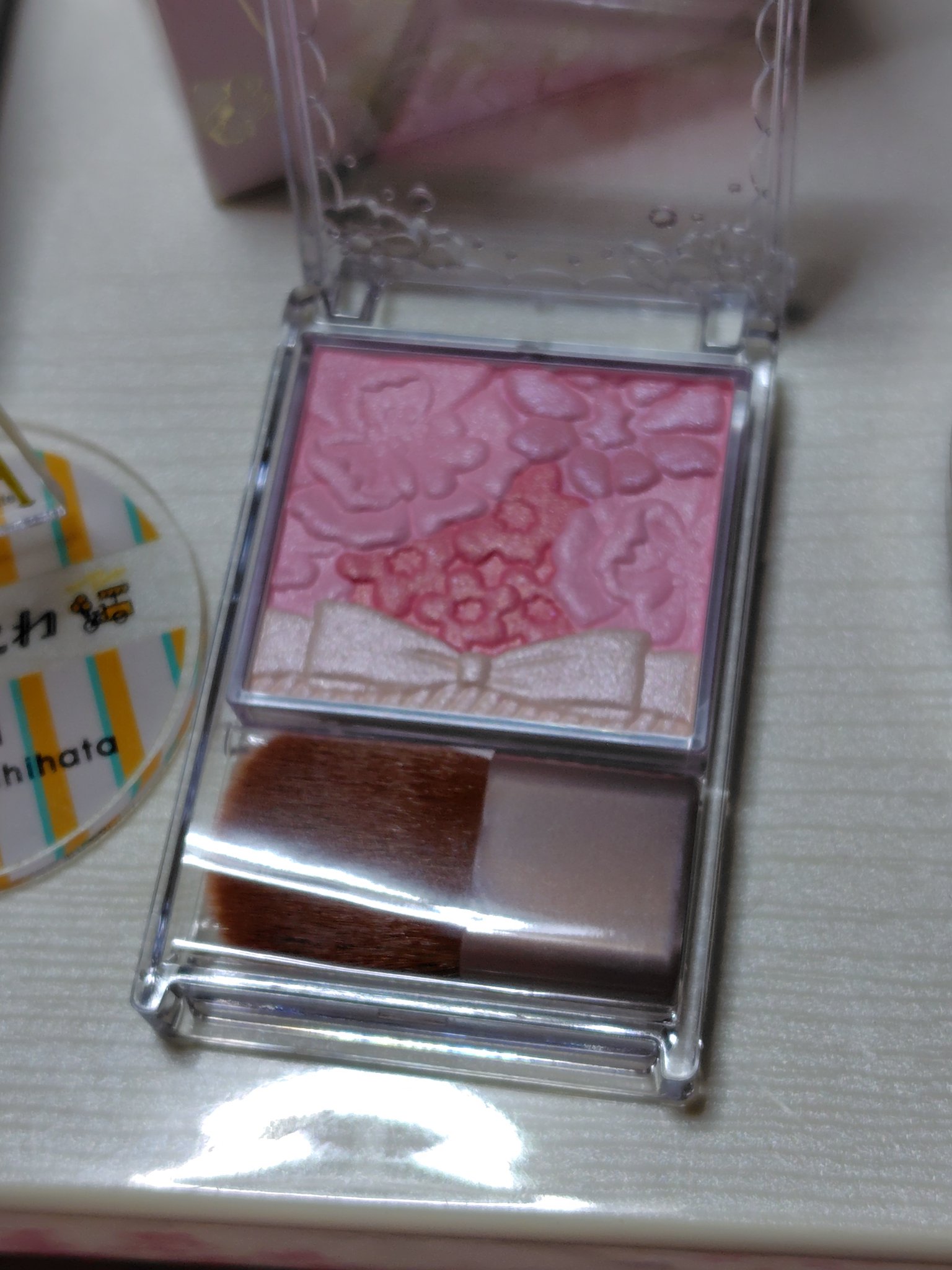 グロウフルールチークス 17  いちごミルクフルール/キャンメイク/パウダーチークを使ったクチコミ（2枚目）