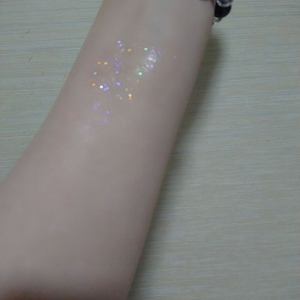 グリッタープリズム リキッド/MISSHA/グリッターを使ったクチコミ(4枚目)