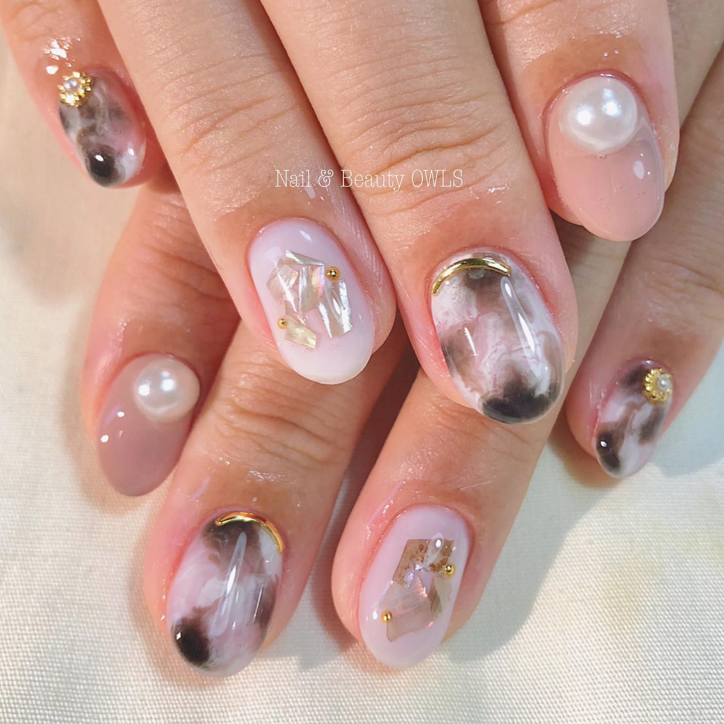 #カラフルネイル,#個性的ネイル,#個性派ネイル,#シンプルネイル,#べっこうネイルのネイルデザイン