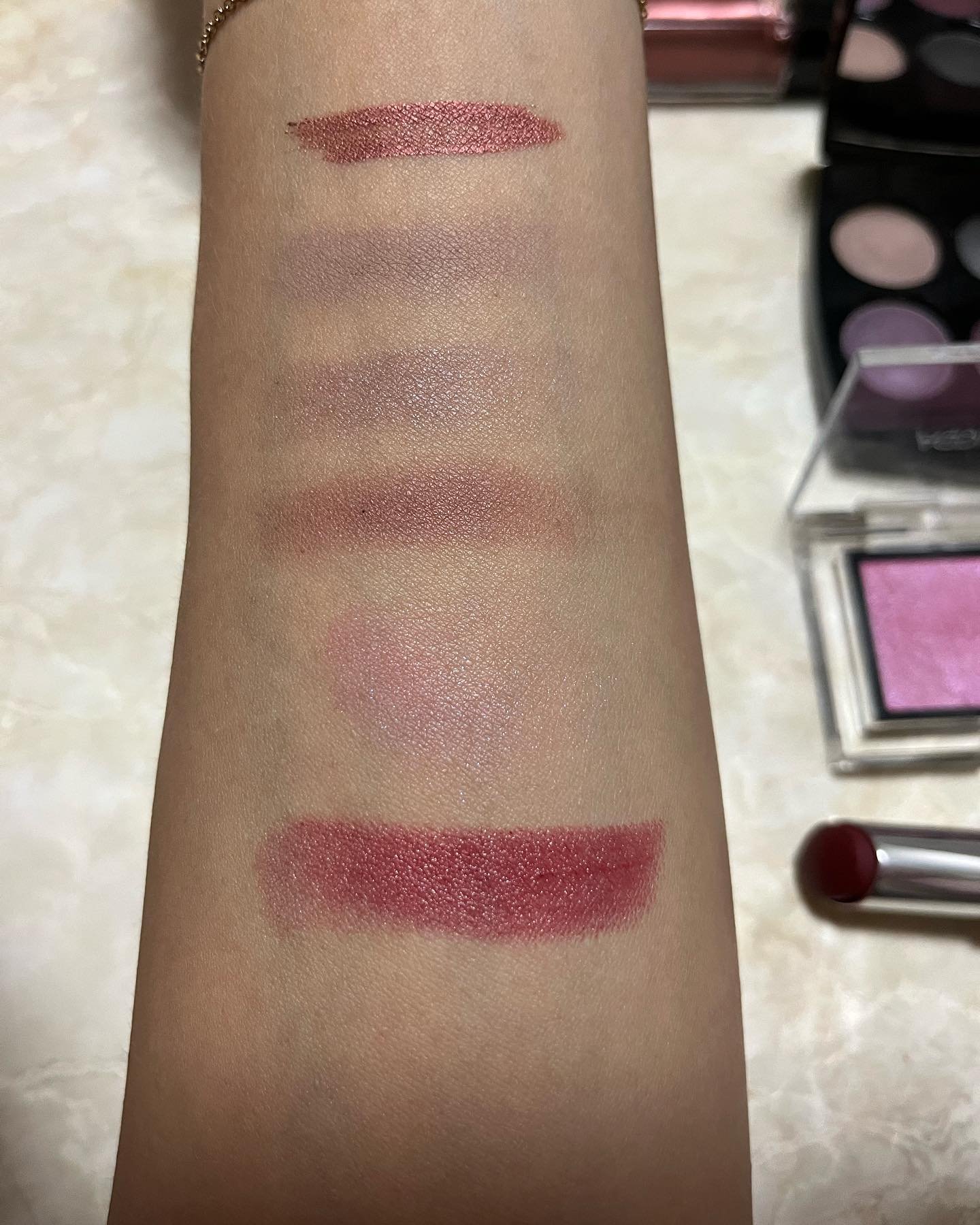 オンブル プルミエール ラック/CHANEL/リキッドアイシャドウを使ったクチコミ（2枚目）